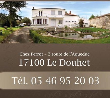 Gite De L'Aqueduc Le Douhet Kültér fotó